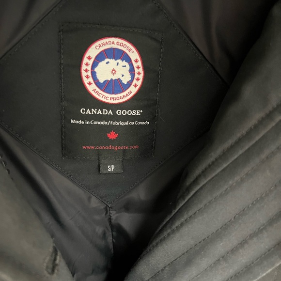 Canada Goose Rossclair Women’s Parka - Picture 2 of 5